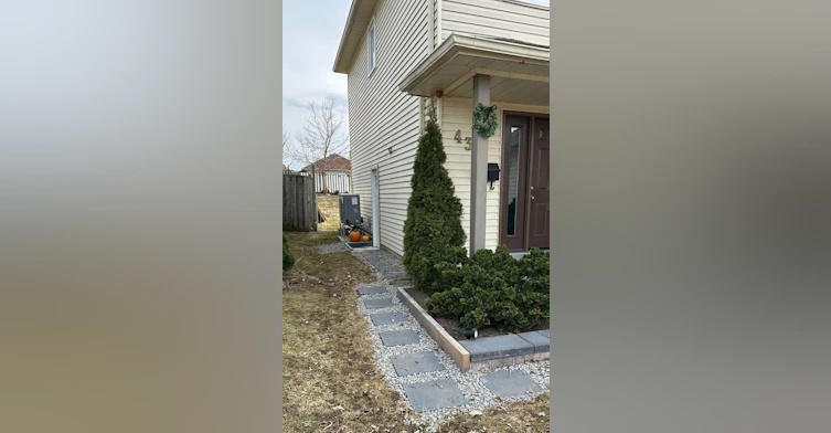 43 D'ambrosio Drive, Barrie, ON, L4N 6V6 - 2