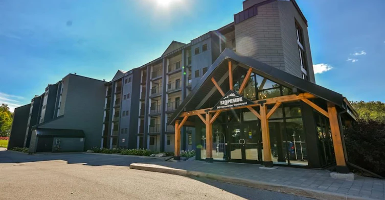 406-80 Horseshoe Boulevard, Oro-Medonte, ON, L4M 4Y8