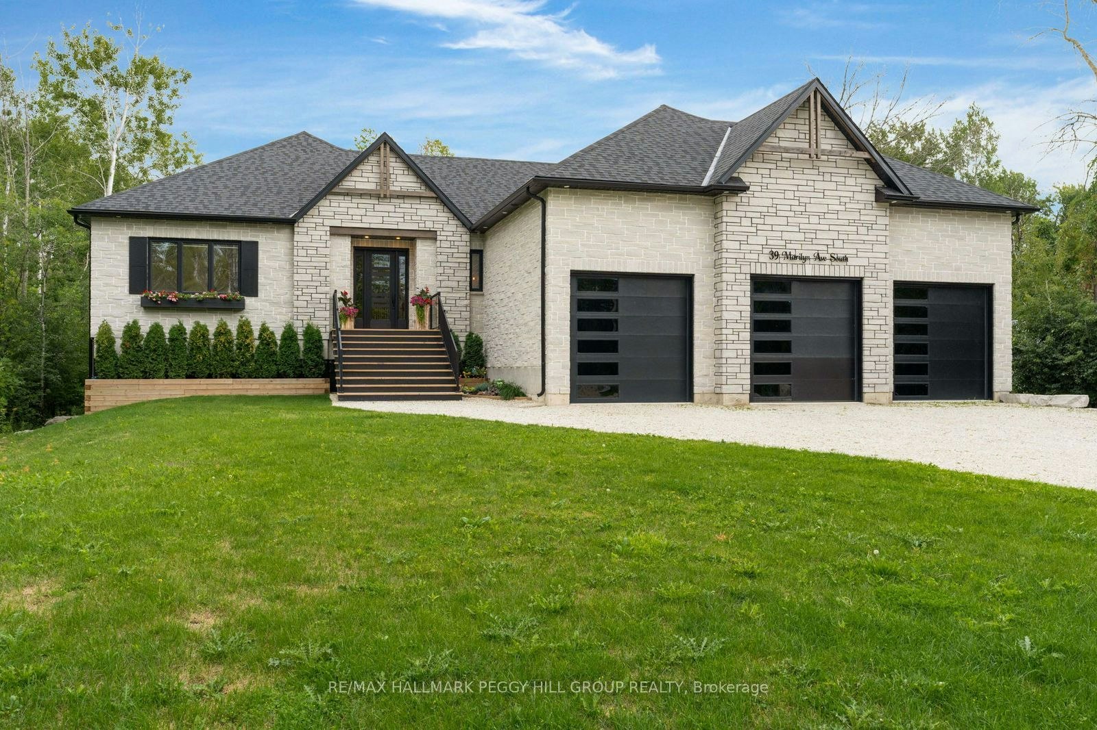 39 Marilyn Avenue S, Wasaga Beach, ON, L9Z 2Y1