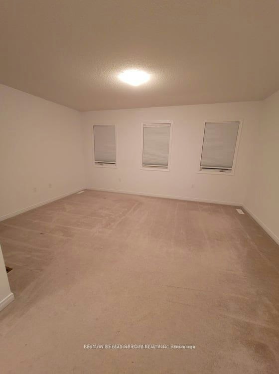 21 Franks Way, Barrie, ON, L4N 3J1 - 7