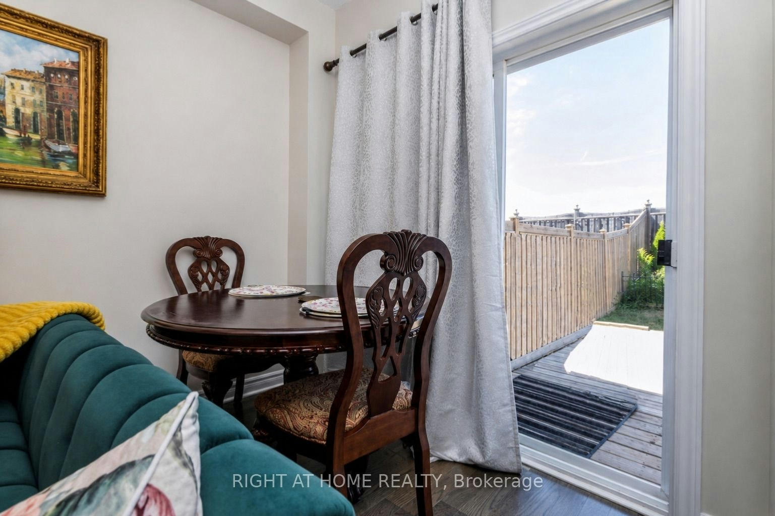 92 Pearcey Crescent, Barrie, ON, L4N 6R7 - 5