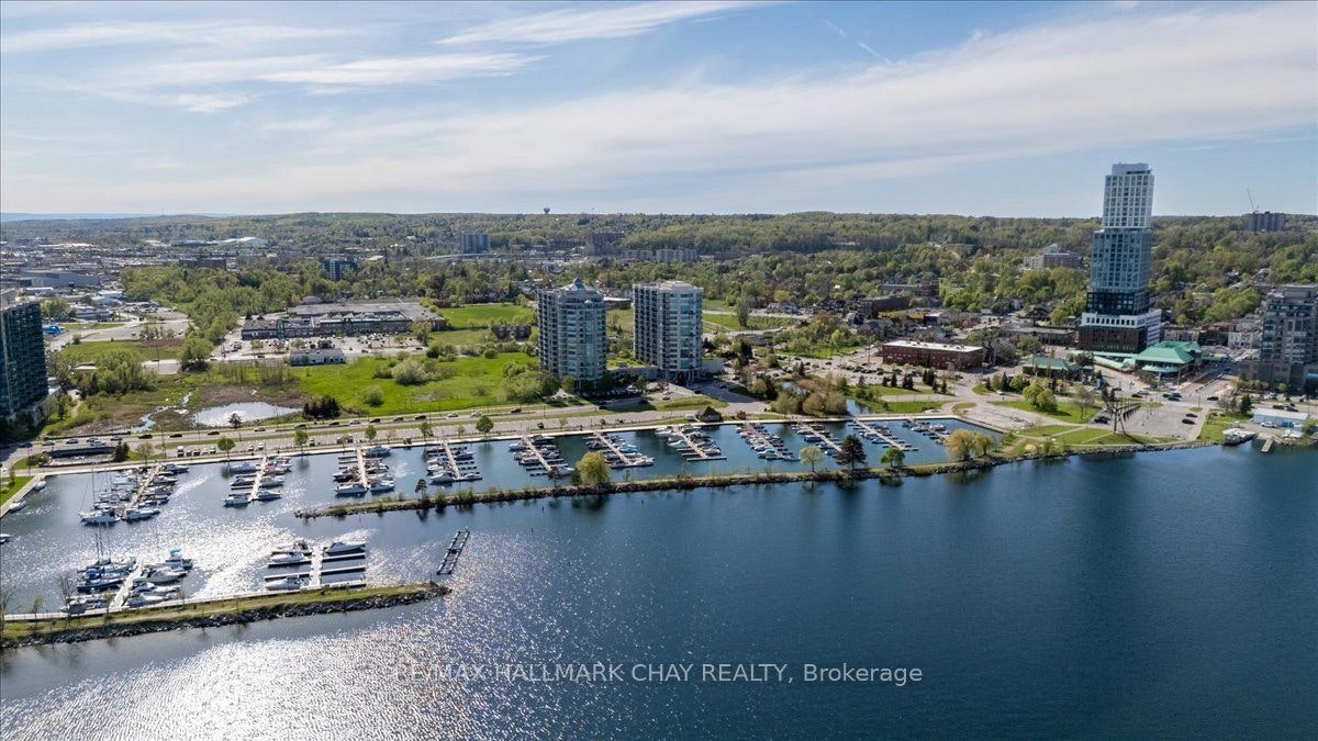 605-2 Toronto Street, Barrie, ON, L4N 9R2