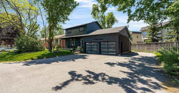 17 Walker Avenue, Orillia, ON, L3V 6G8 - 2