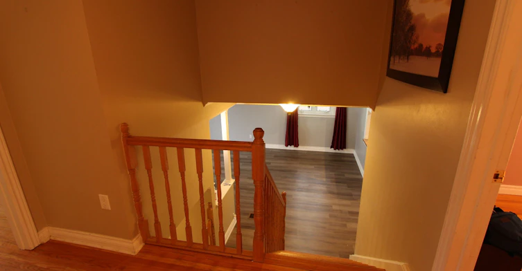 Upper Unit-8 Meadowland Avenue, Barrie, ON, L4N 2Y4 - 9