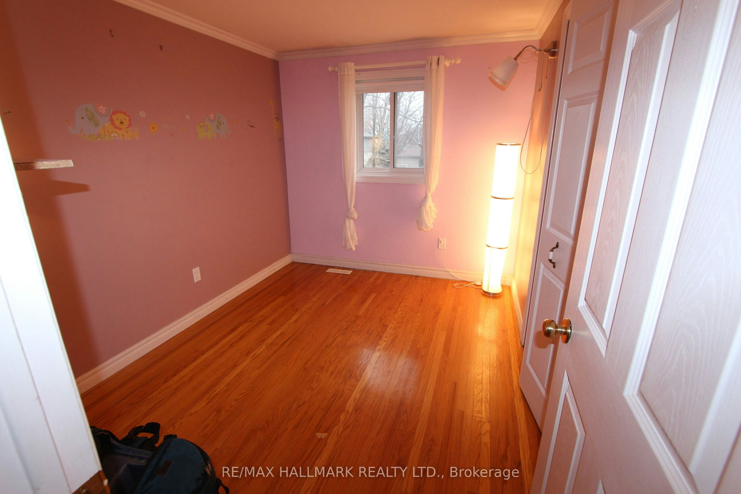 Upper Unit-8 Meadowland Avenue, Barrie, ON, L4N 2Y4 - 10