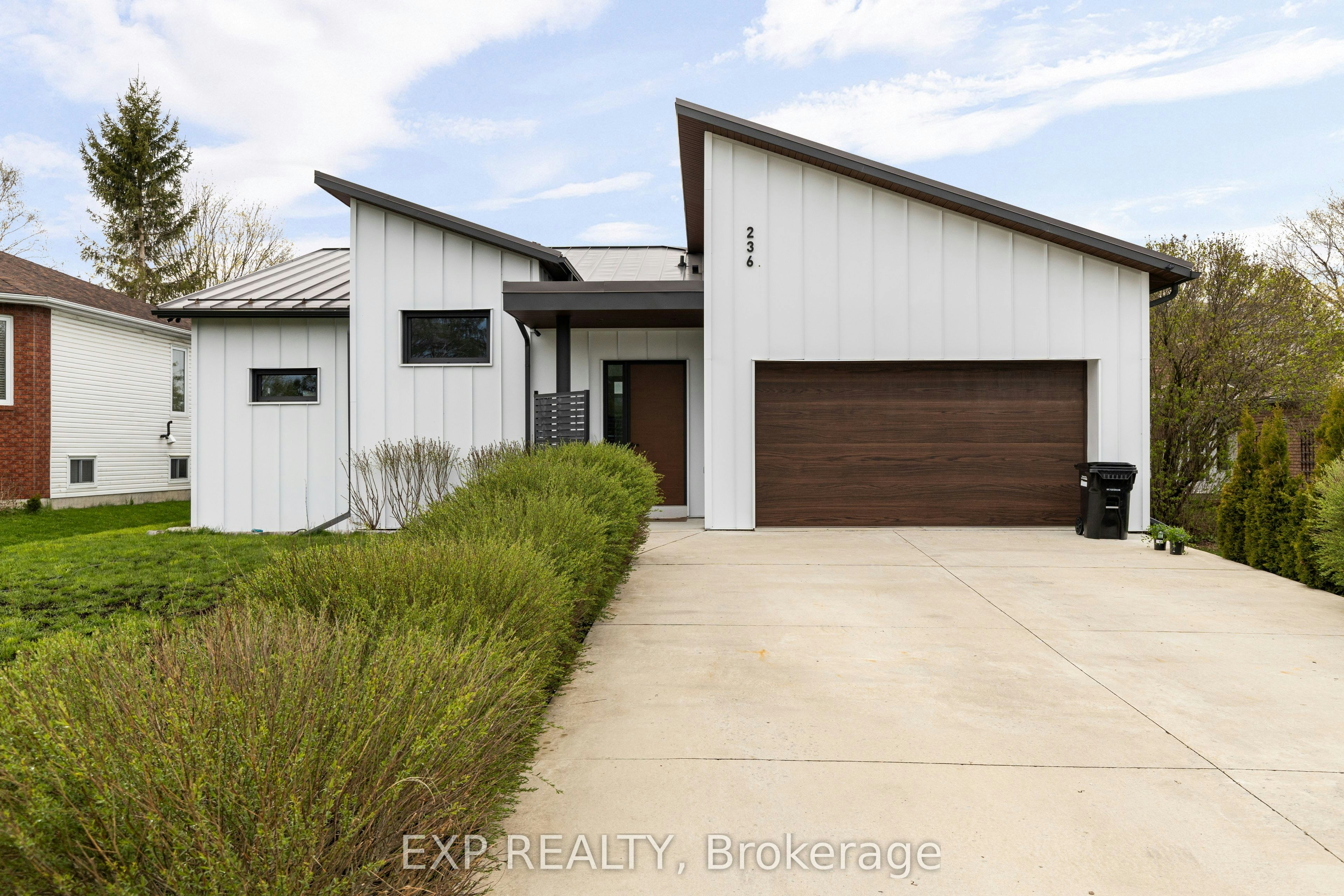236 Cox Mill Road, Barrie, ON, L4N 4G5