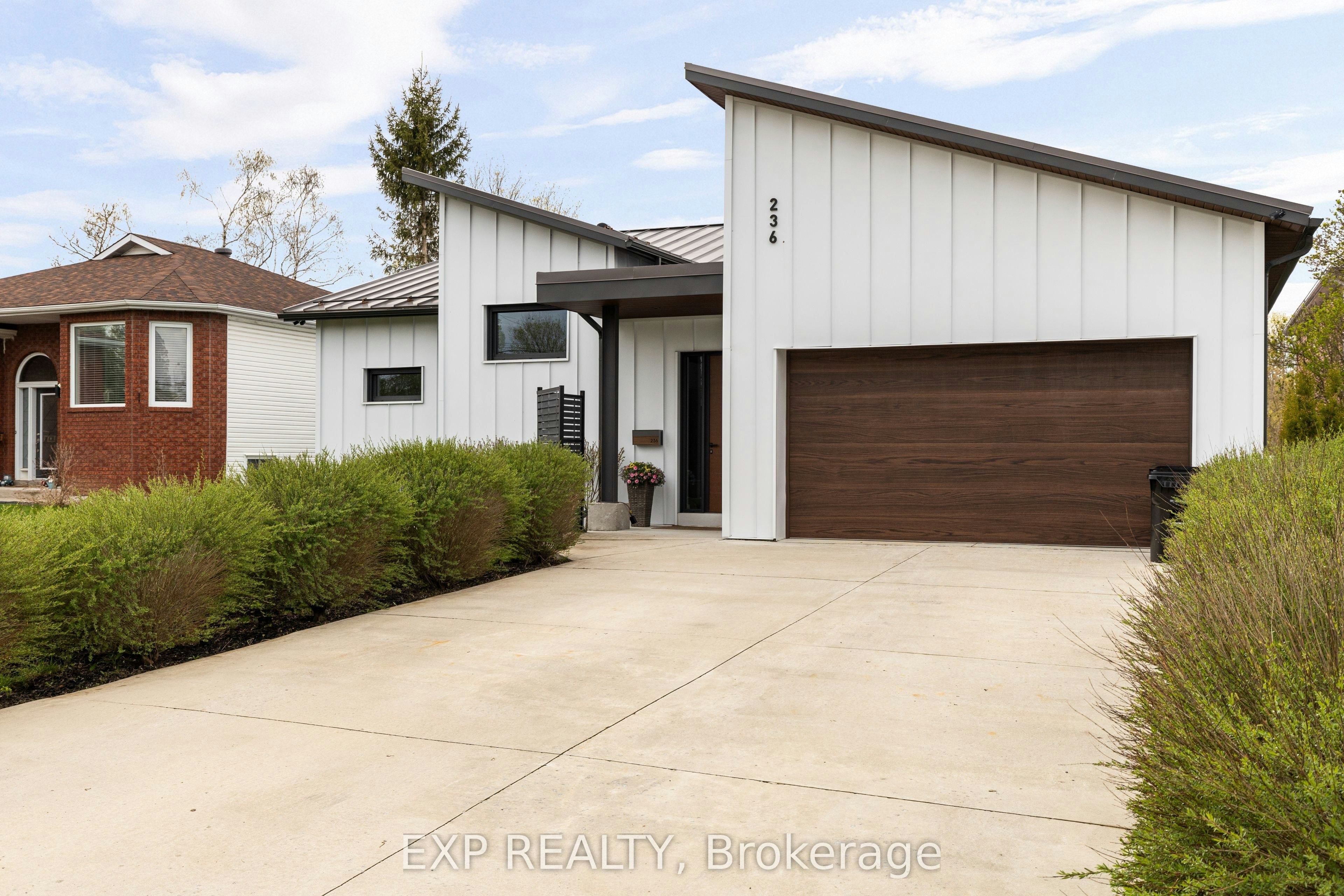 236 Cox Mill Road, Barrie, ON, L4N 4G5