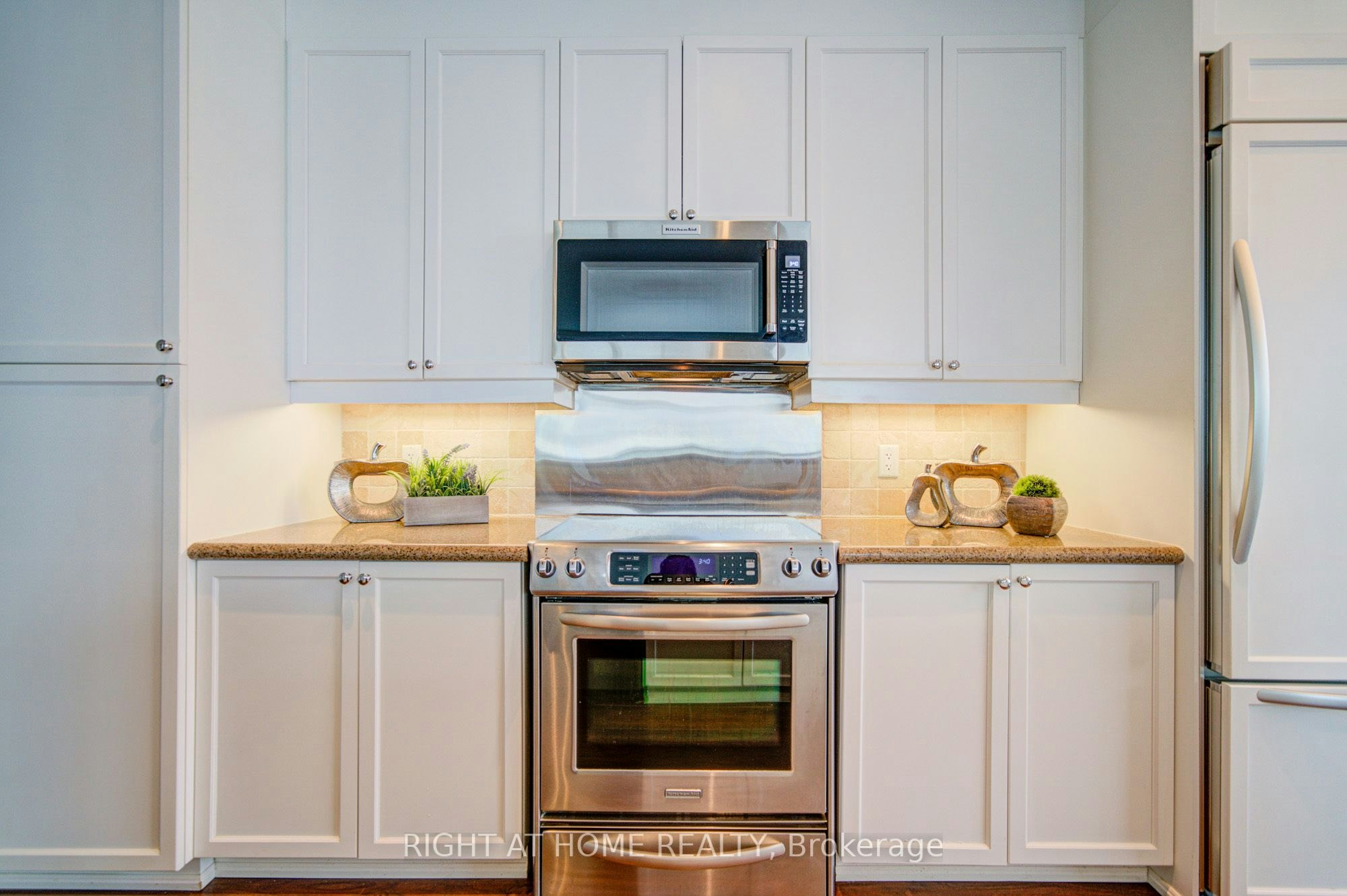 Ph06-37 Ellen St N/A, Barrie, ON, L4N 6G2 - 5