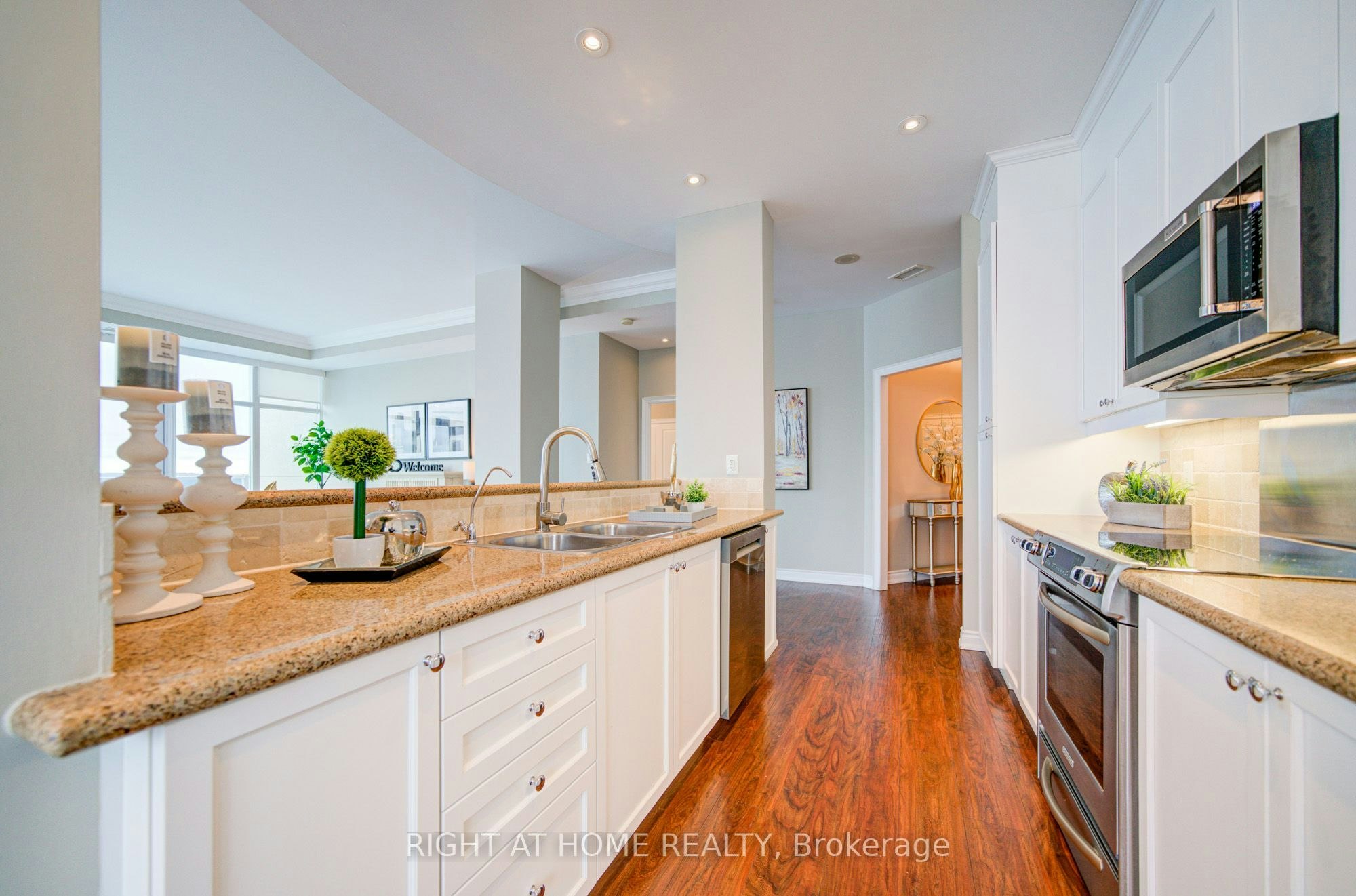 Ph06-37 Ellen St N/A, Barrie, ON, L4N 6G2 - 4