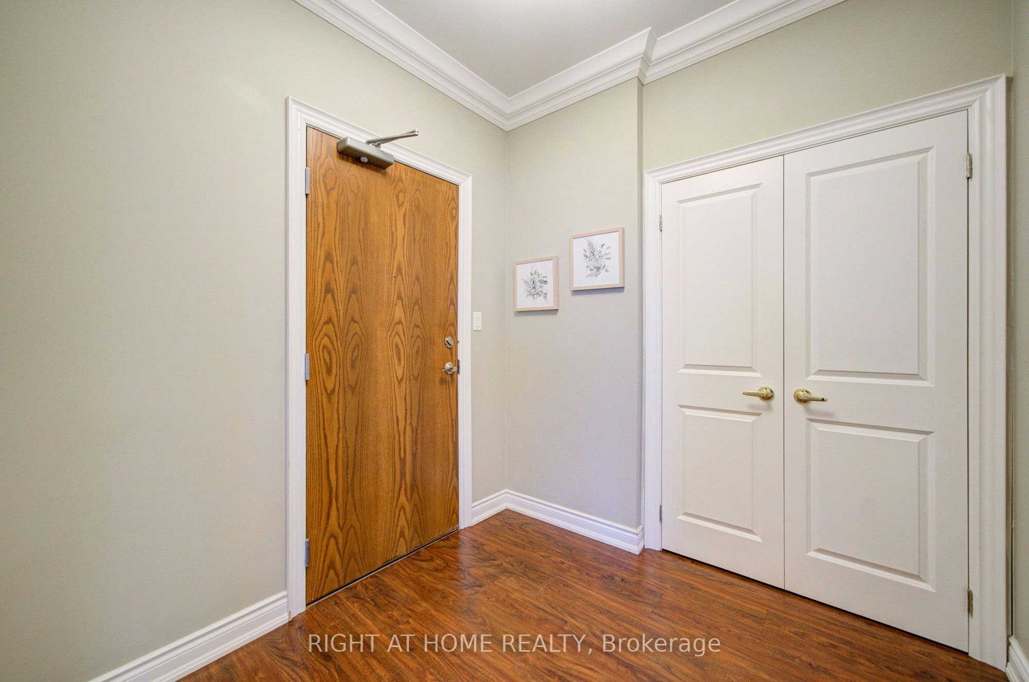 Ph06-37 Ellen St N/A, Barrie, ON, L4N 6G2
