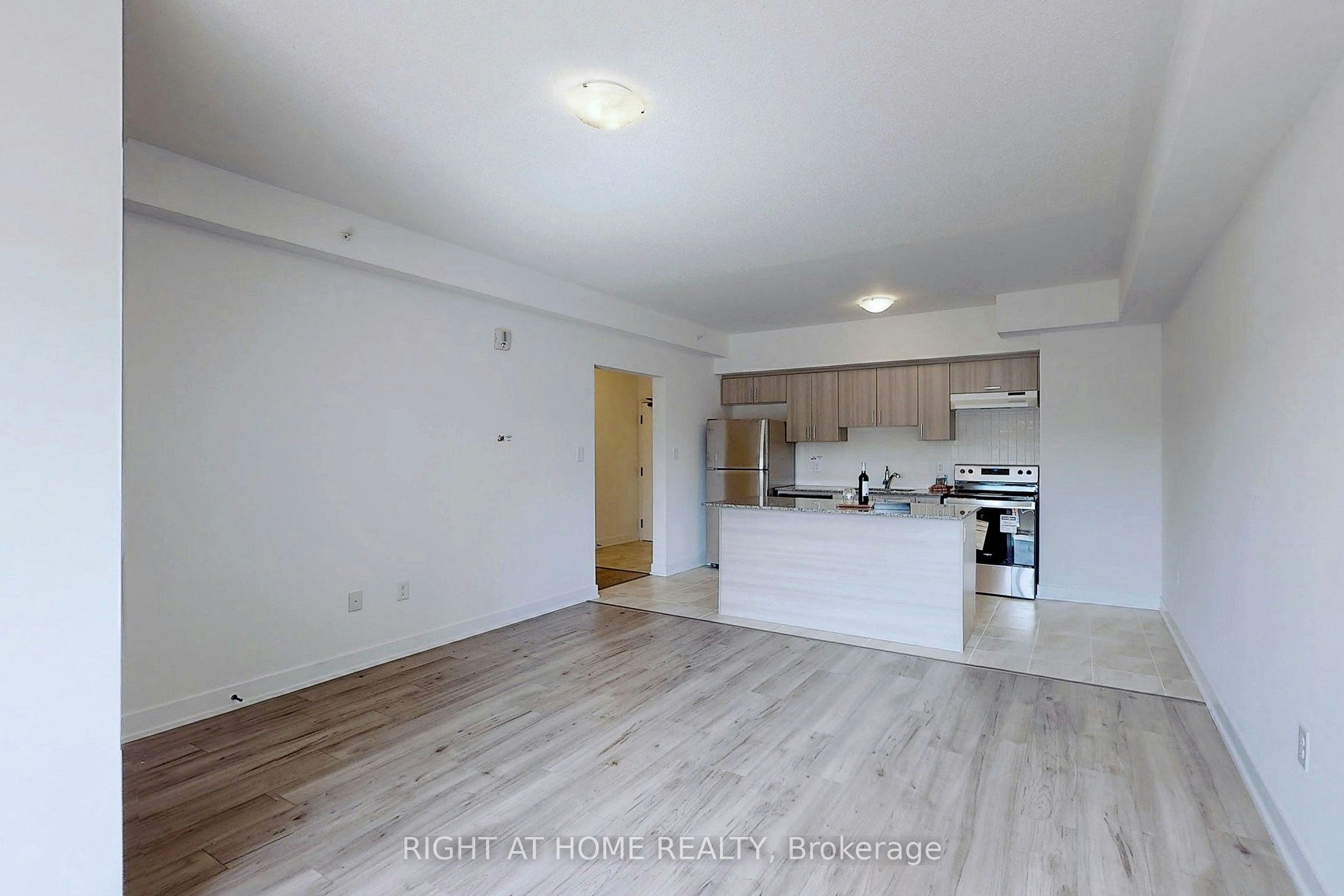 204-8 Culinary Lane, Barrie, ON, L9J 0T2 - 6