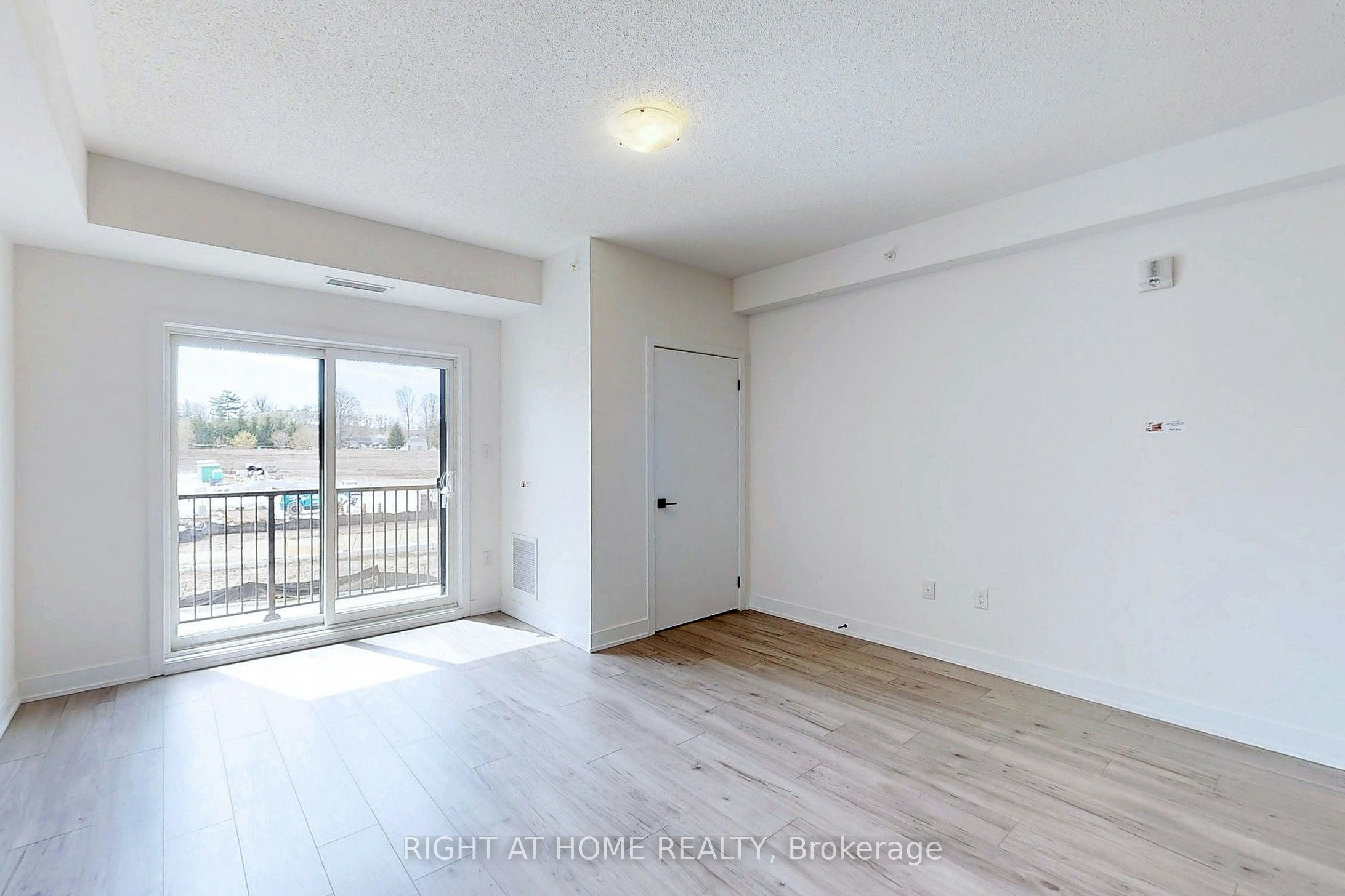 204-8 Culinary Lane, Barrie, ON, L9J 0T2 - 8