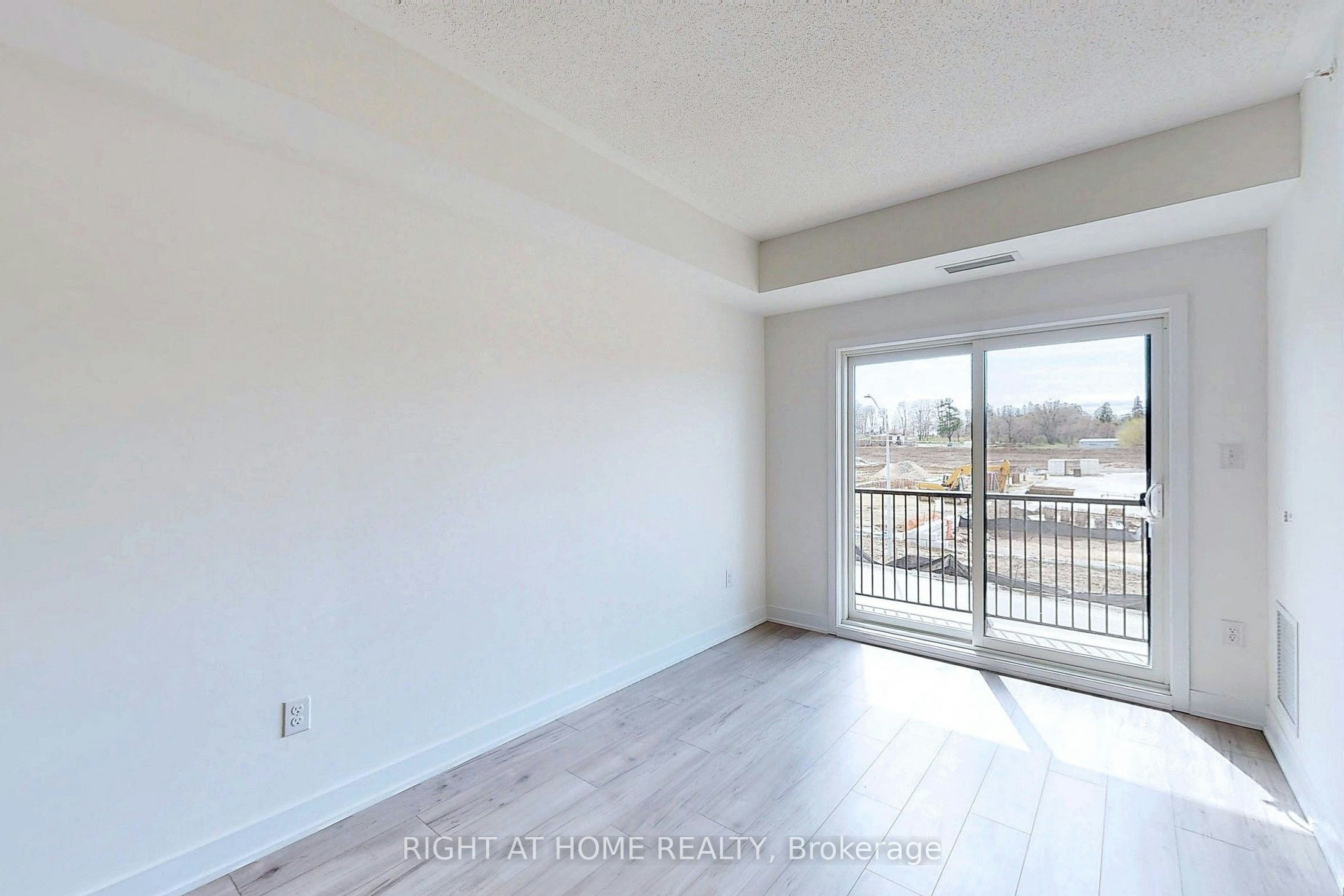 204-8 Culinary Lane, Barrie, ON, L9J 0T2 - 7