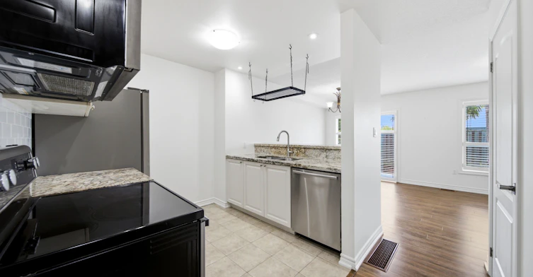 46-47 Southwoods Crescent, Barrie, ON, L4N 9P8 - 11