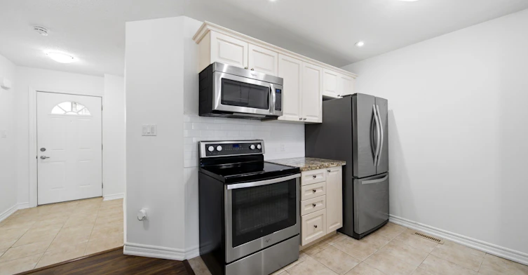 46-47 Southwoods Crescent, Barrie, ON, L4N 9P8 - 13