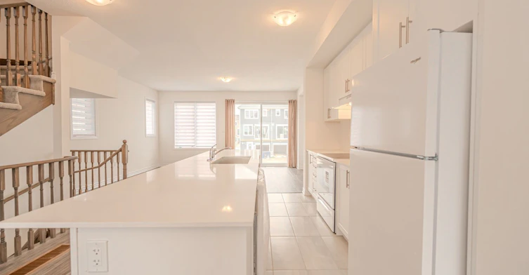 77 Shelburne Avenue, Wasaga Beach, ON, L9Z 0L2 - 8
