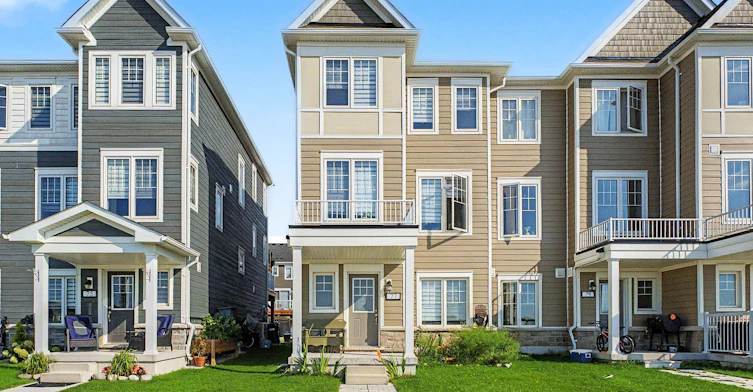 77 Shelburne Avenue, Wasaga Beach, ON, L9Z 0L2