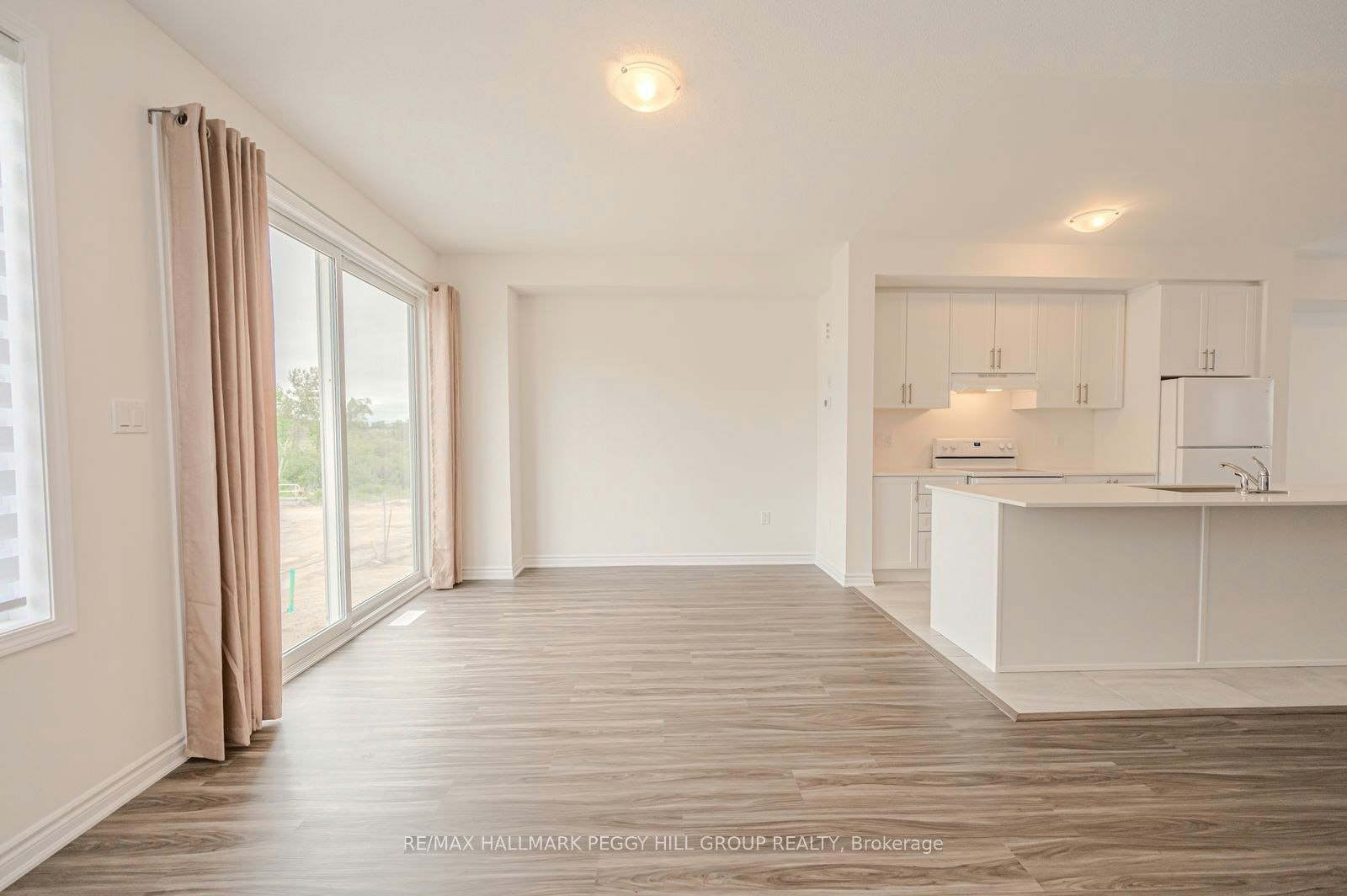 77 Shelburne Avenue, Wasaga Beach, ON, L9Z 0L2 - 6