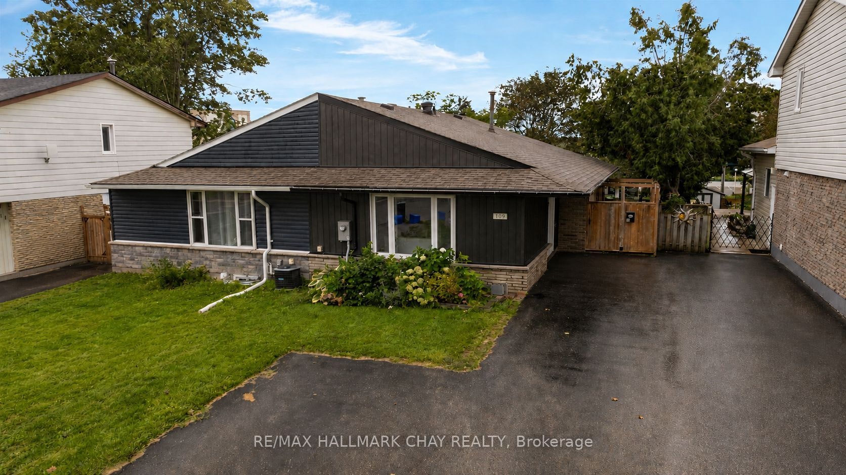 109 Daphne Crescent, Barrie, ON, L4M 2Y7