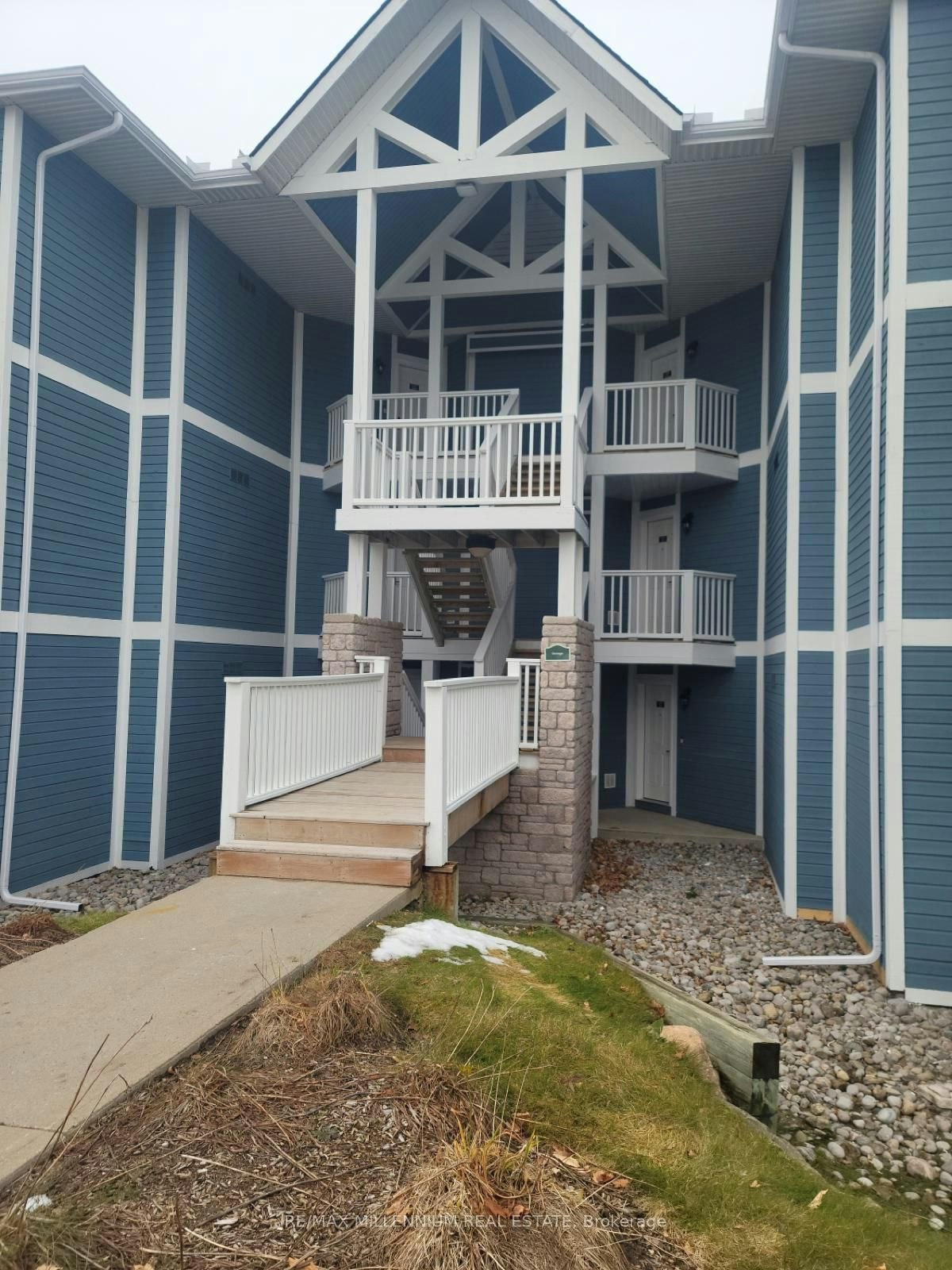 2442-43-90 Highland Drive, Oro-Medonte, ON, L0L 2L0
