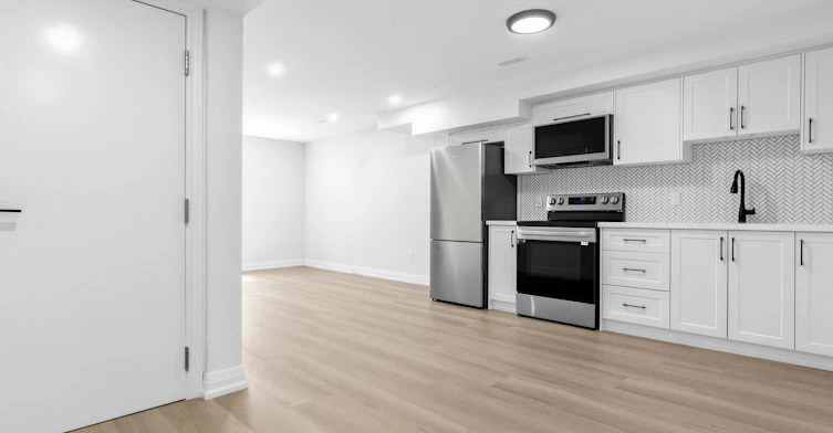 BSMT-51 Monarchy Street, Barrie, ON, L4M 7K1 - 3