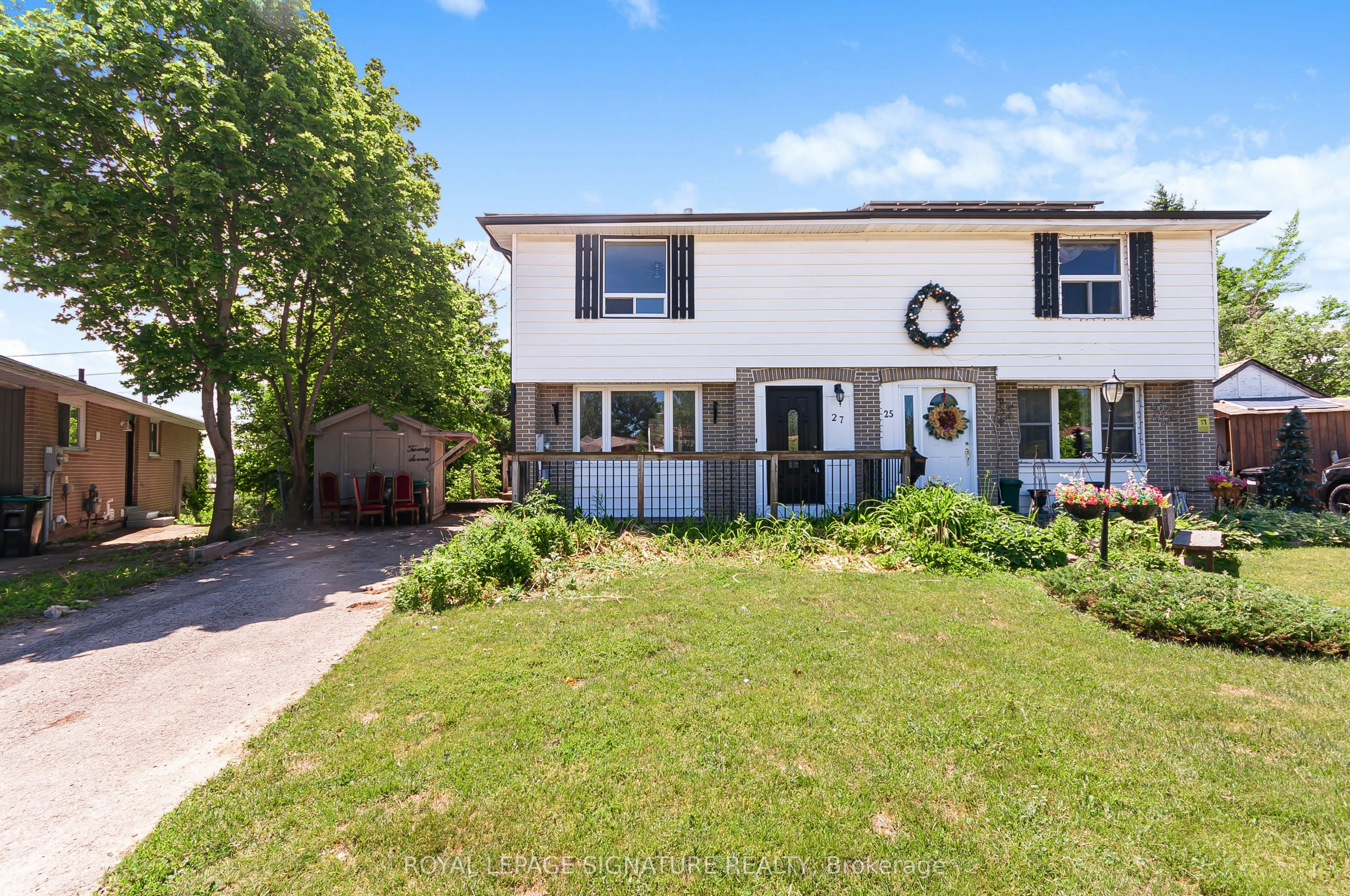 27 Daphne Crescent, Barrie, ON, L4M 2Y7