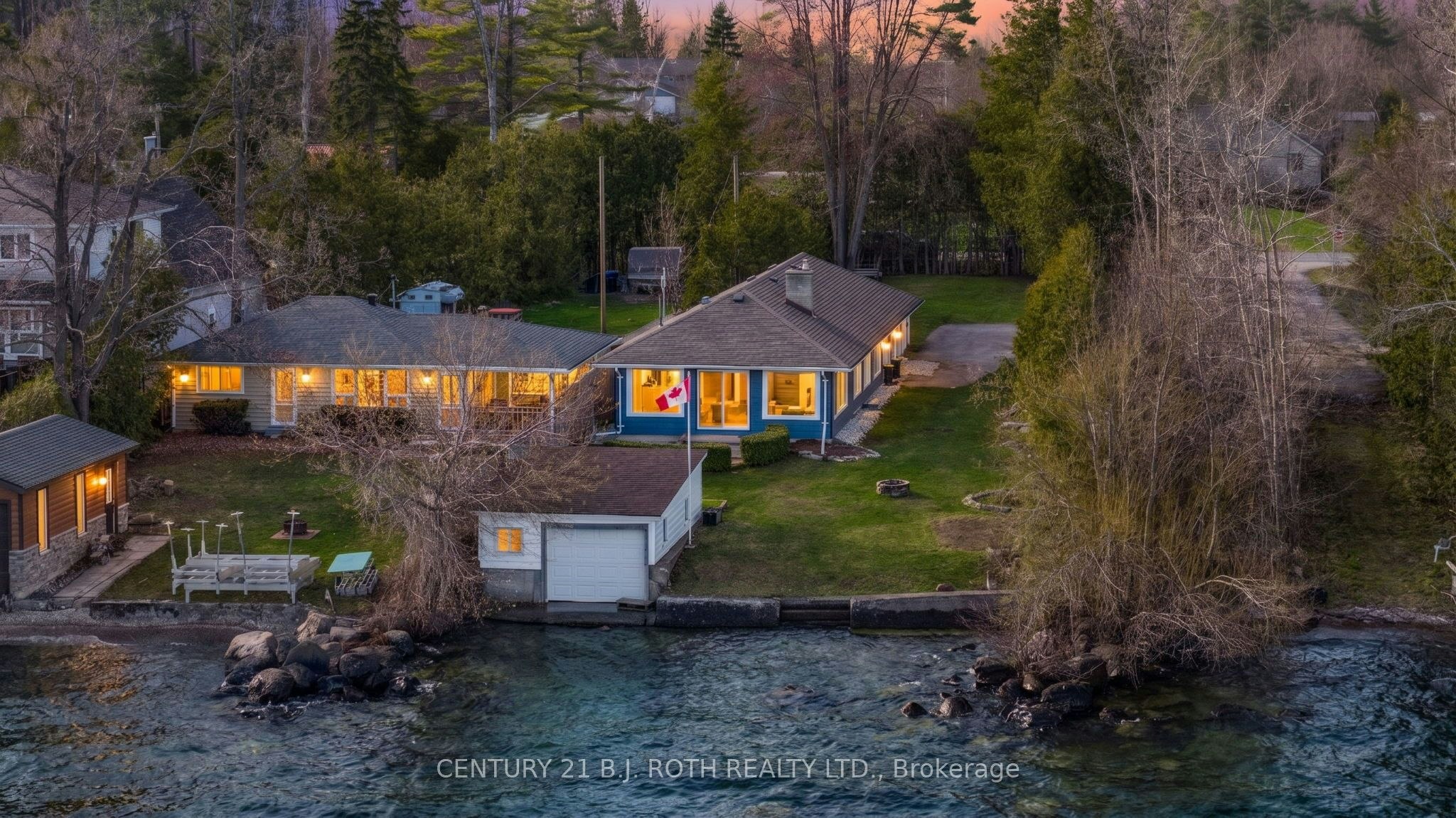 49 Lakeshore Road E, Oro-Medonte, ON, L0L 2E0