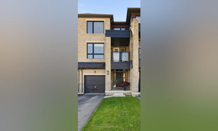 6 Blue Forest Crescent