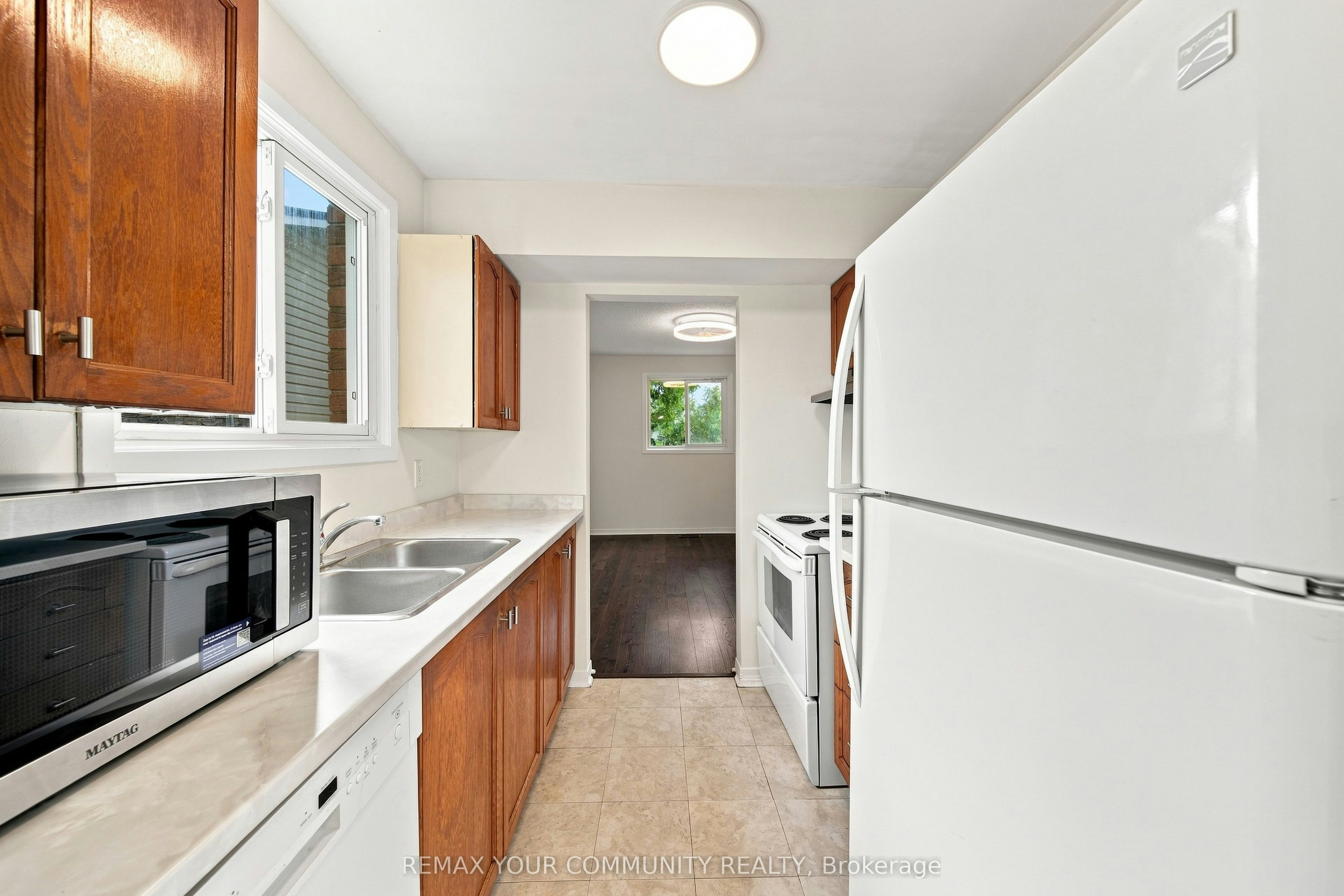233 Little Avenue, Barrie, ON, L4N 6L3 - 9