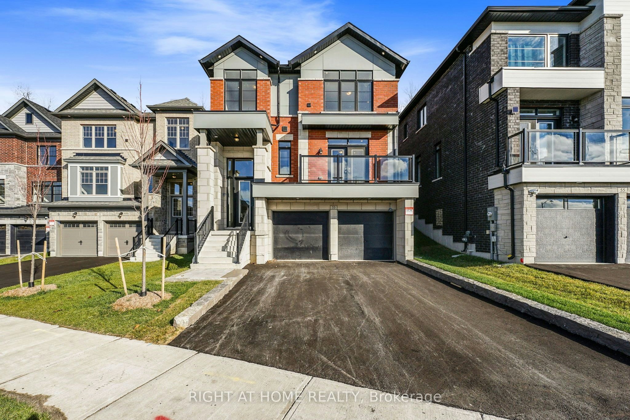 53 Bearberry Road, Springwater, ON, L9X 2E1