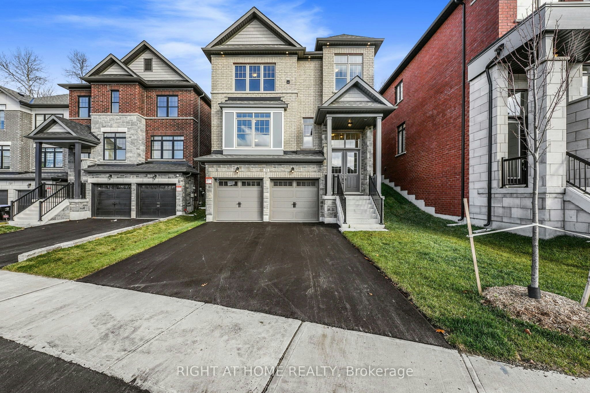 51 Bearberry Road, Springwater, ON, L9X 2E1