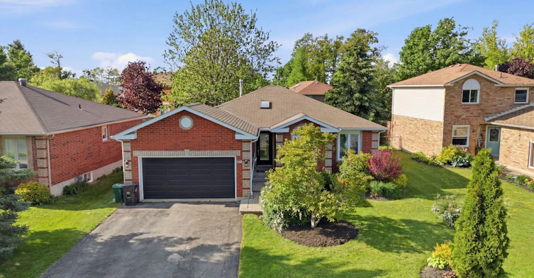 300 Cundles Road W, Barrie, ON, L4N 7C9