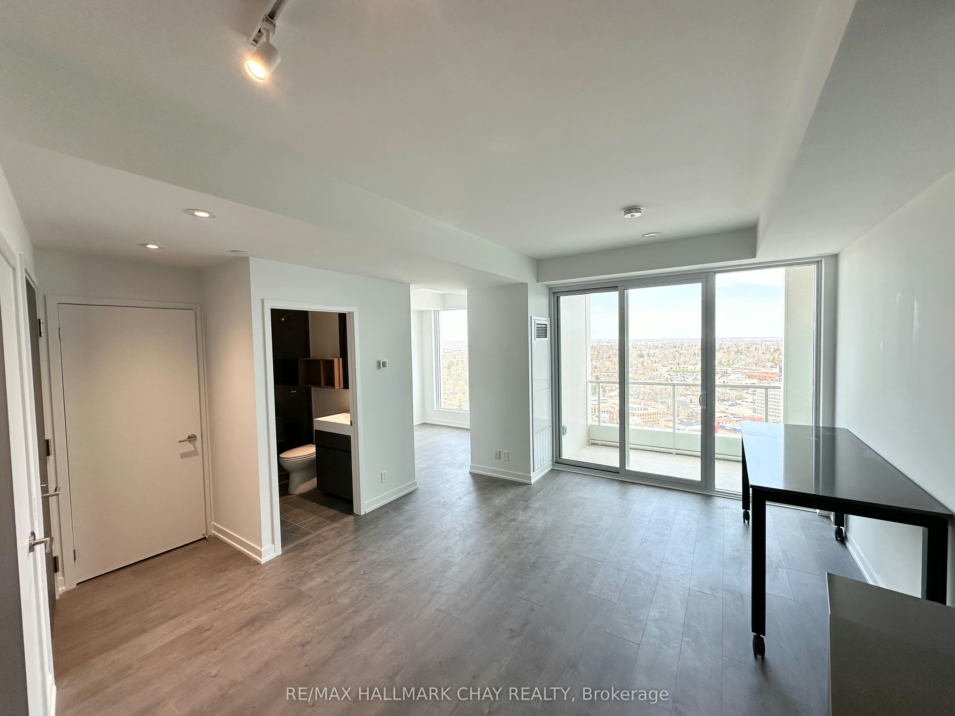 3005-39 Mary Street, Barrie, ON, L4N 1S9 - 3