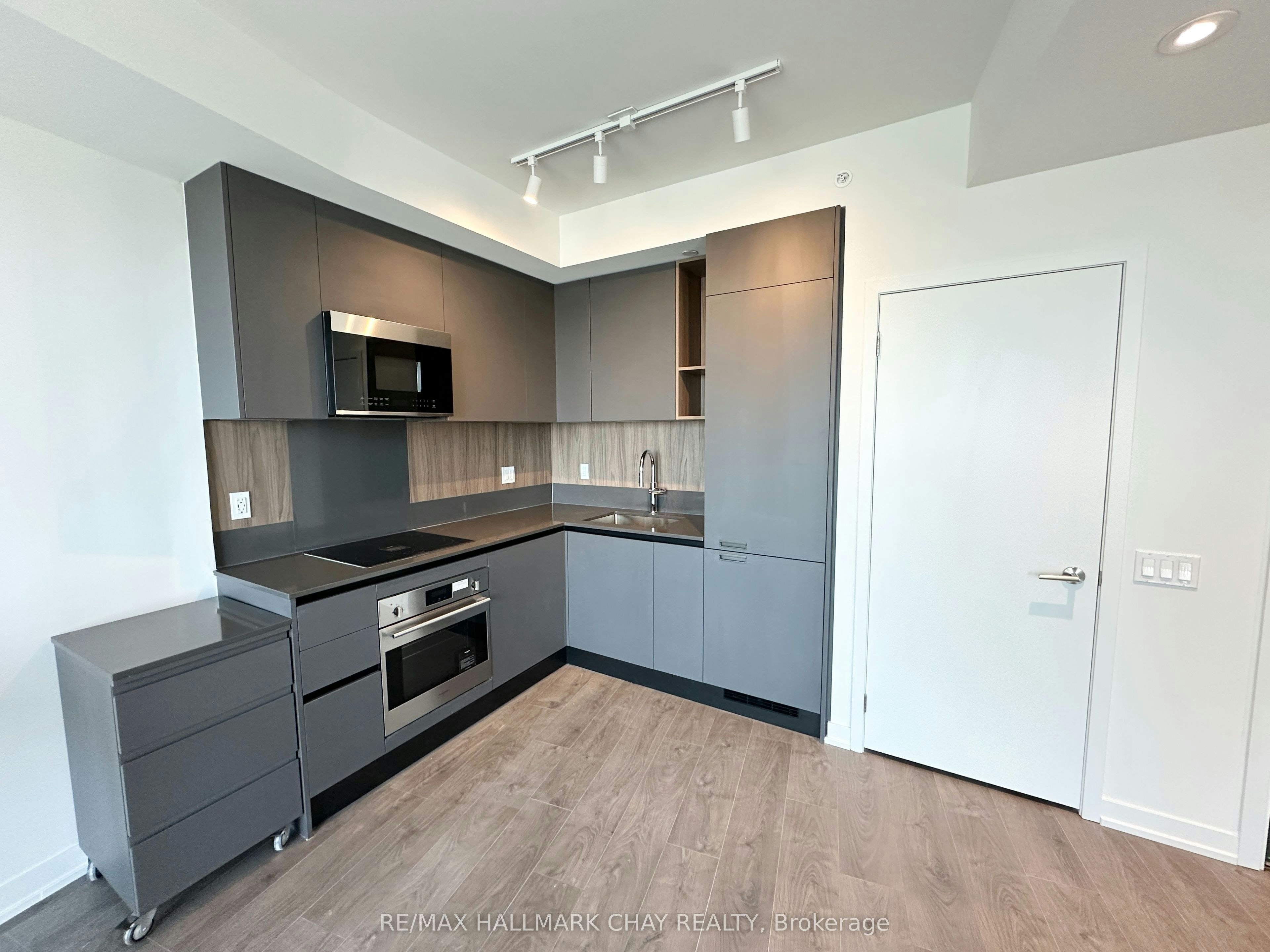 3005-39 Mary Street, Barrie, ON, L4N 1S9 - 6