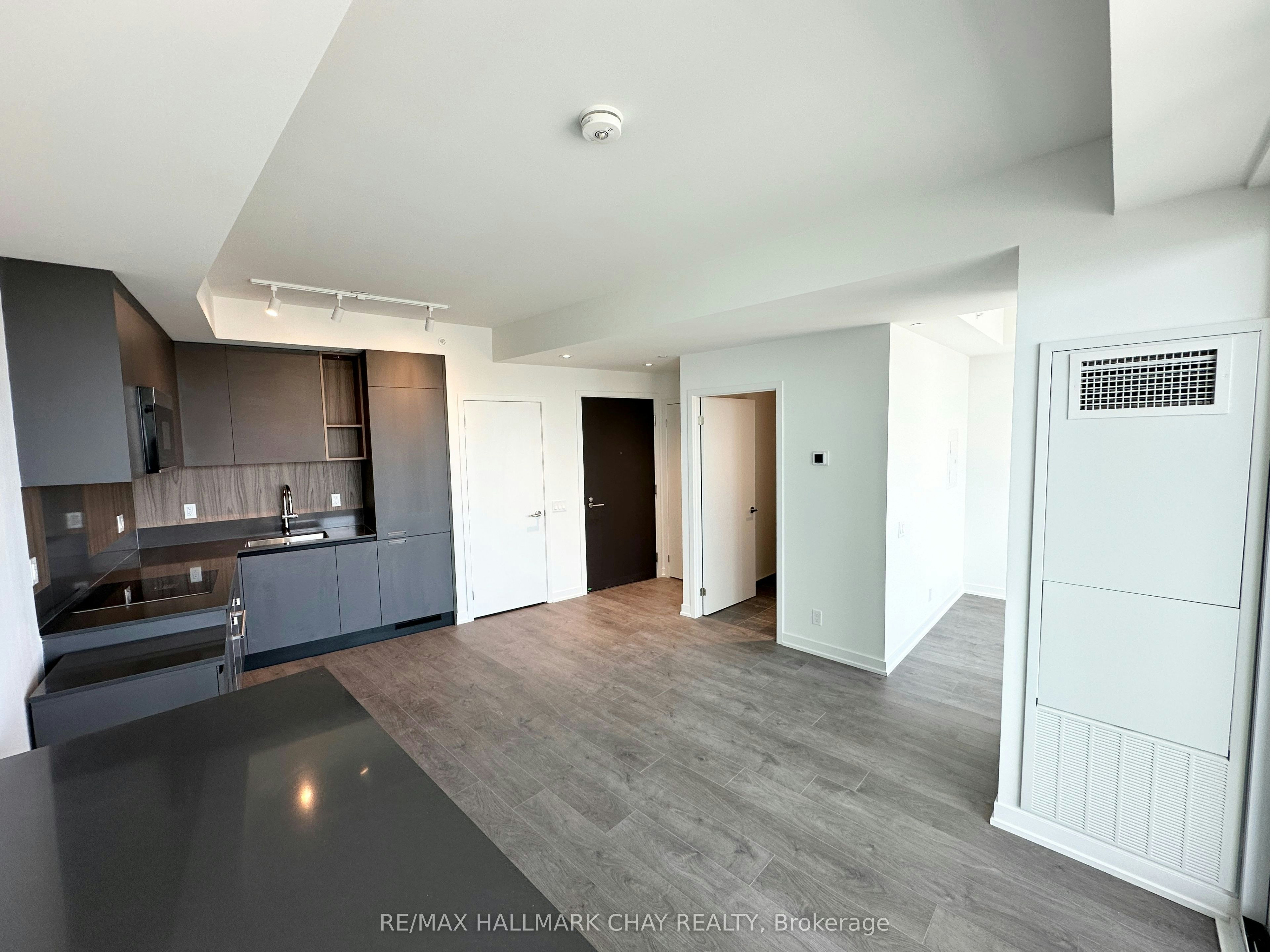 3005-39 Mary Street, Barrie, ON, L4N 1S9 - 4