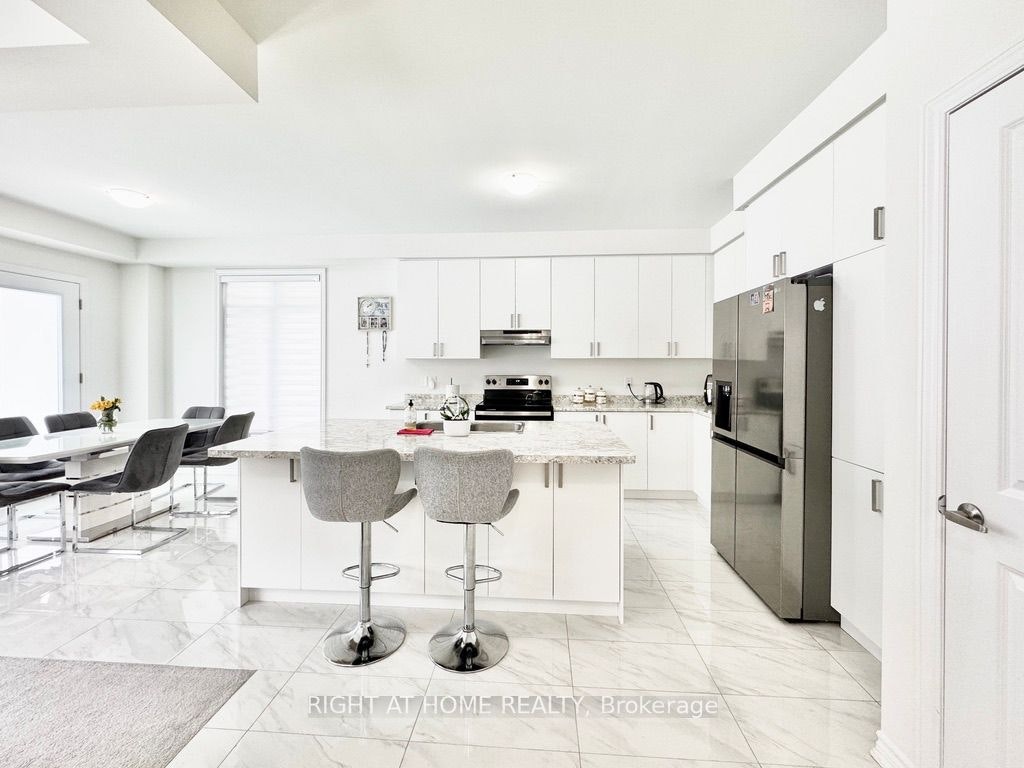 79 Calypso Avenue, Springwater, ON, L9X 2C5 - 3