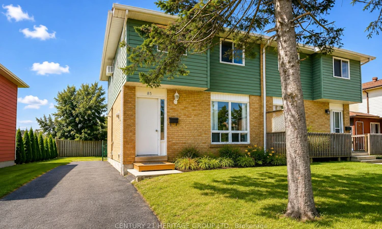 85 Chaucer Crescent