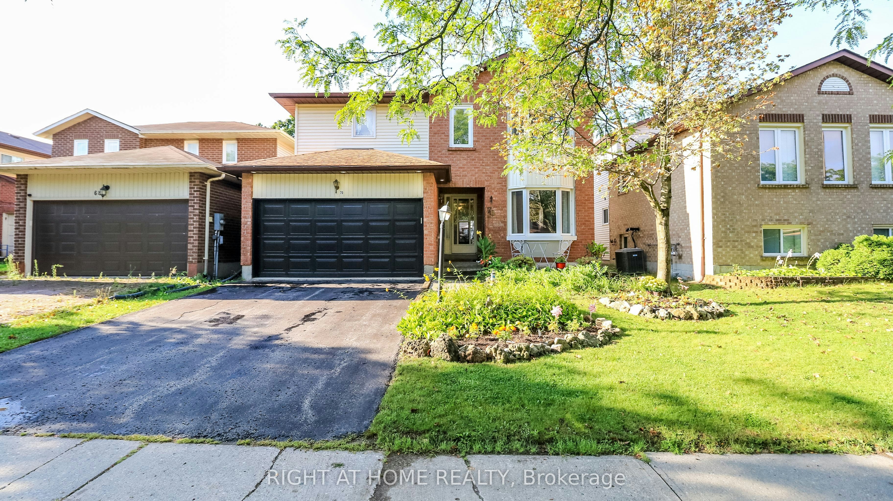 70 Kinzie Lane, Barrie, ON, L4M 5Z8