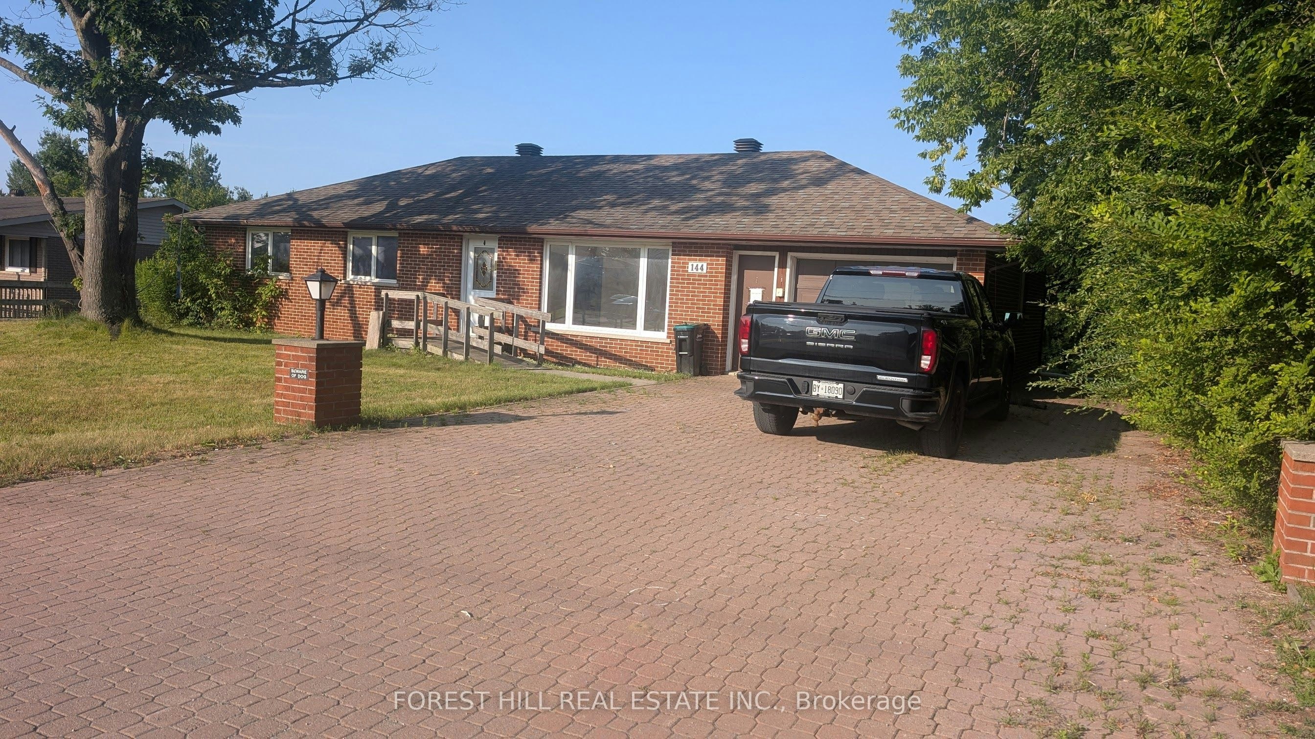 144 Miller Drive, Barrie, ON, L4N 9X3