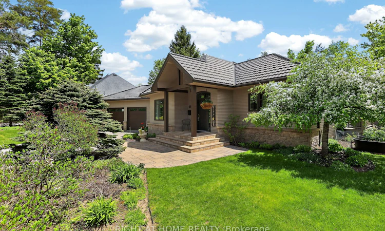 13 Alpine Way