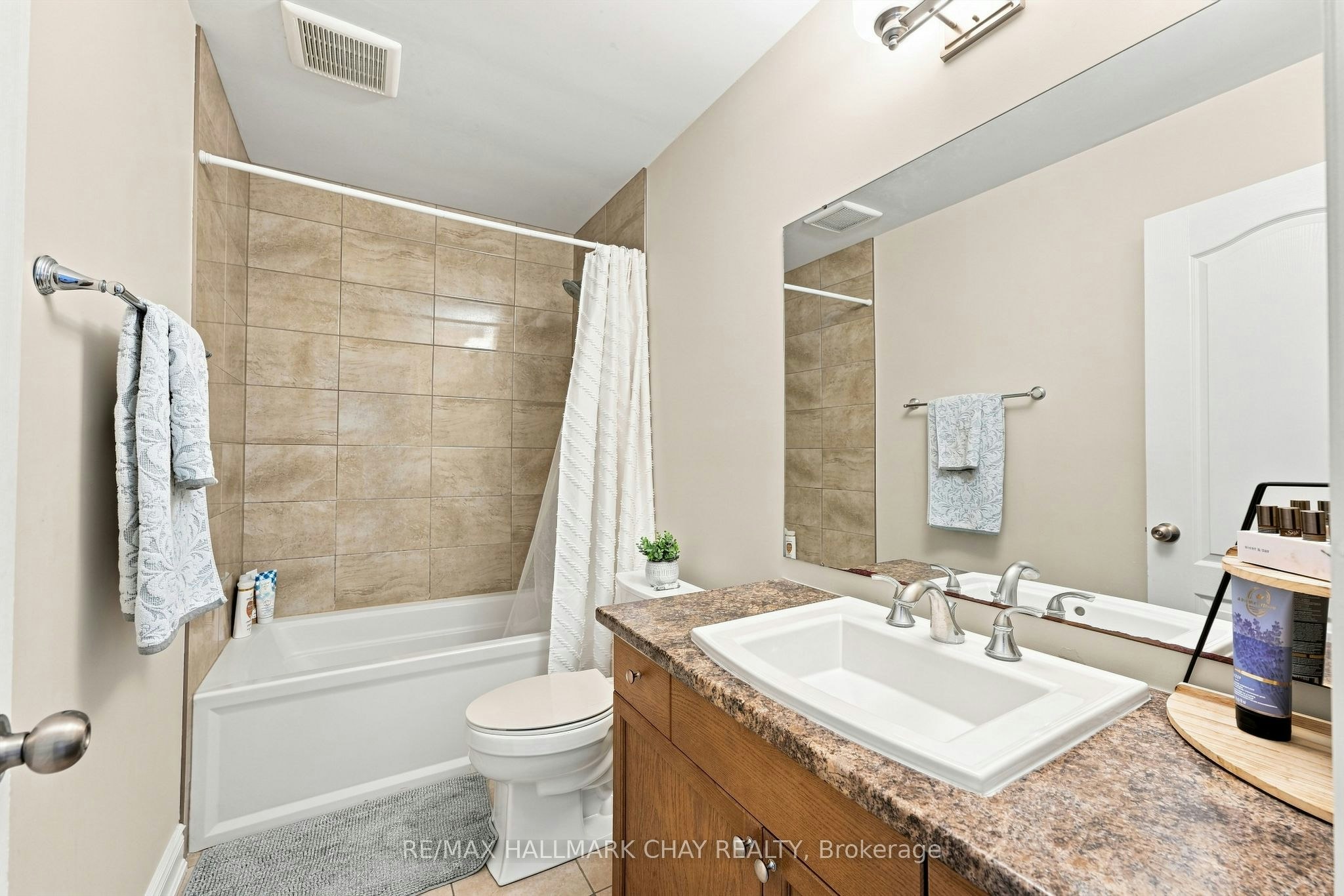 23 Nathan Crescent, Barrie, ON, L4N 0S5 - 27