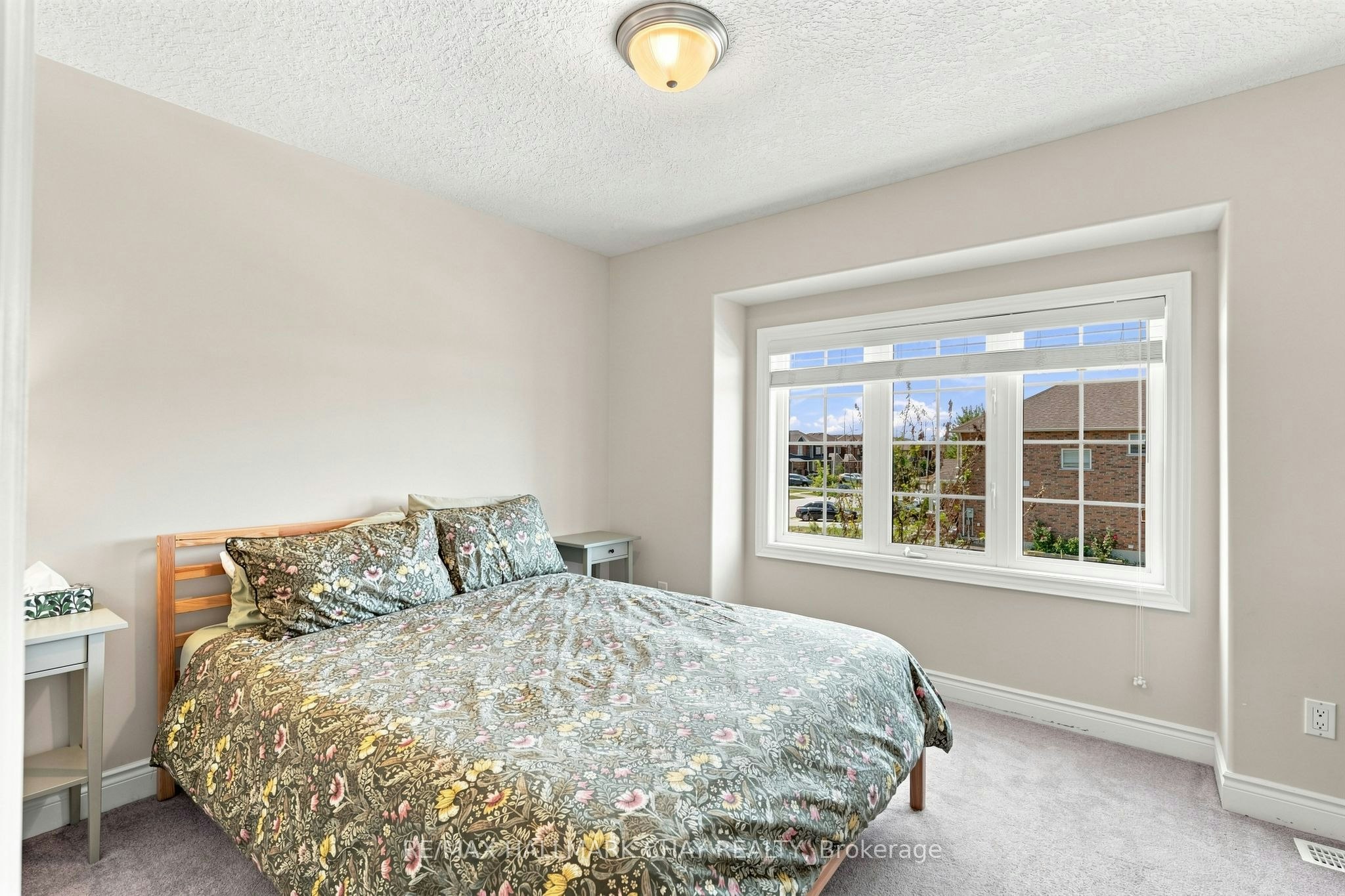 23 Nathan Crescent, Barrie, ON, L4N 0S5 - 24