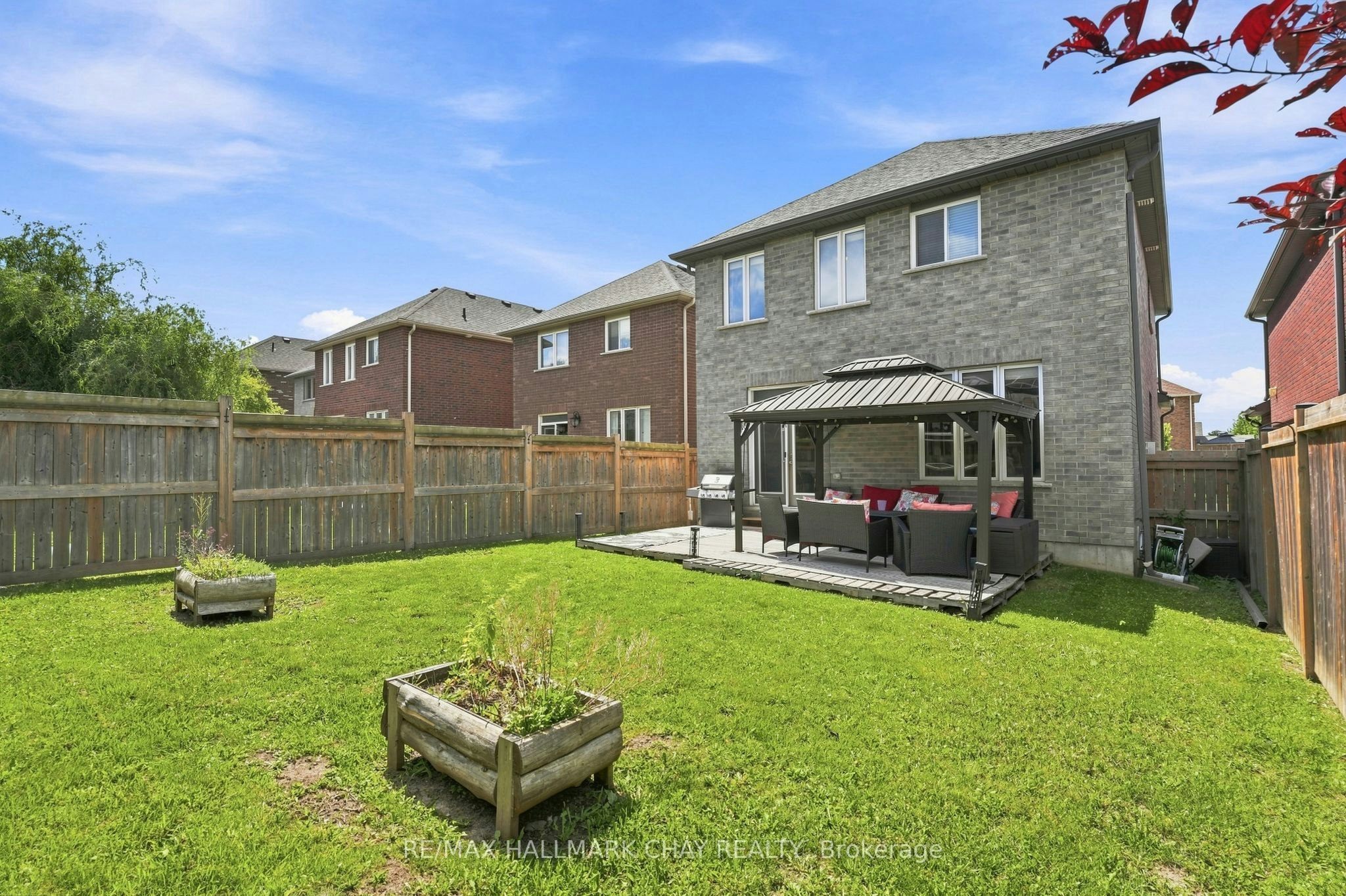 23 Nathan Crescent, Barrie, ON, L4N 0S5 - 2