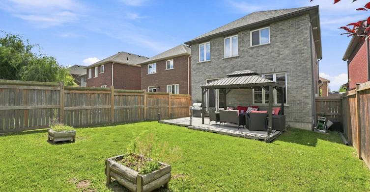 23 Nathan Crescent, Barrie, ON, L4N 0S5 - 2