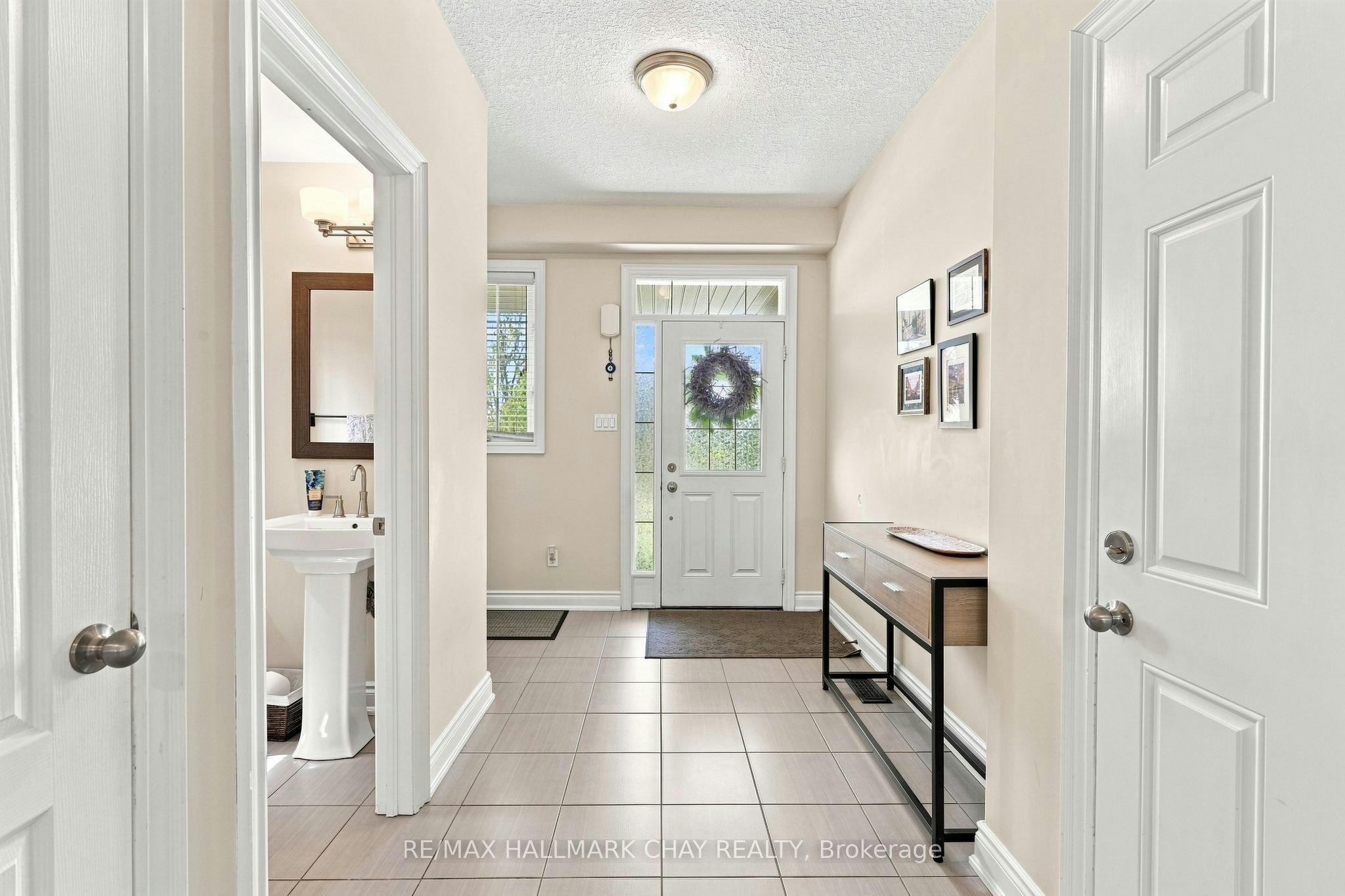 23 Nathan Crescent, Barrie, ON, L4N 0S5 - 7