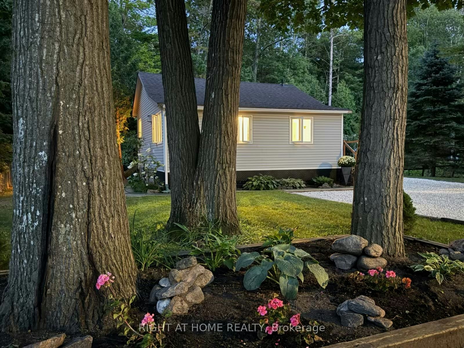605 Oxbow Park Drive, Wasaga Beach, ON, L9Z 2T9
