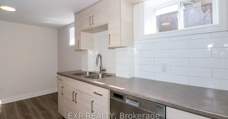 Basement-258 Napier Street, Barrie, ON, L4M 1X7 - 18