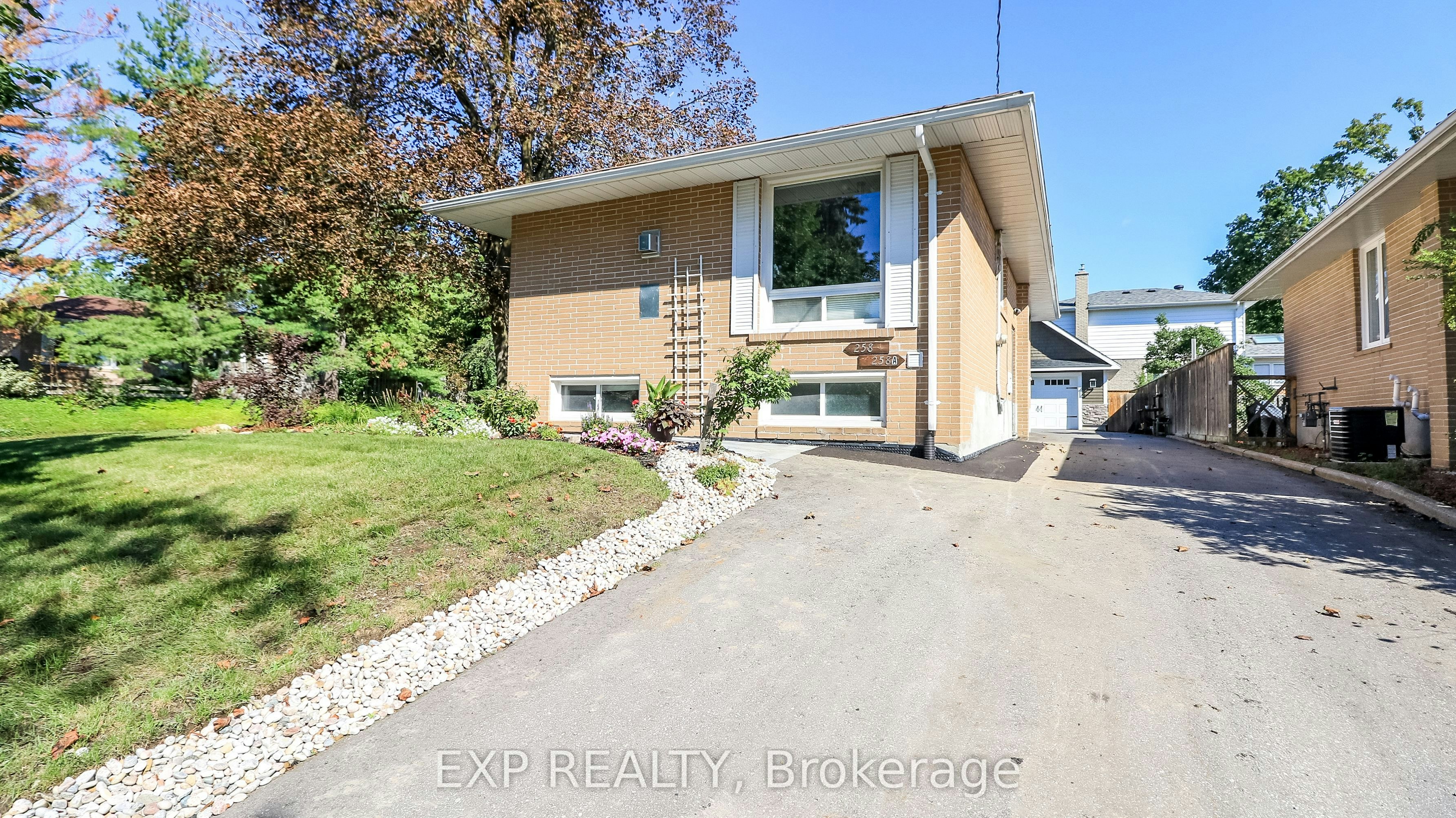 Basement-258 Napier Street, Barrie, ON, L4M 1X7