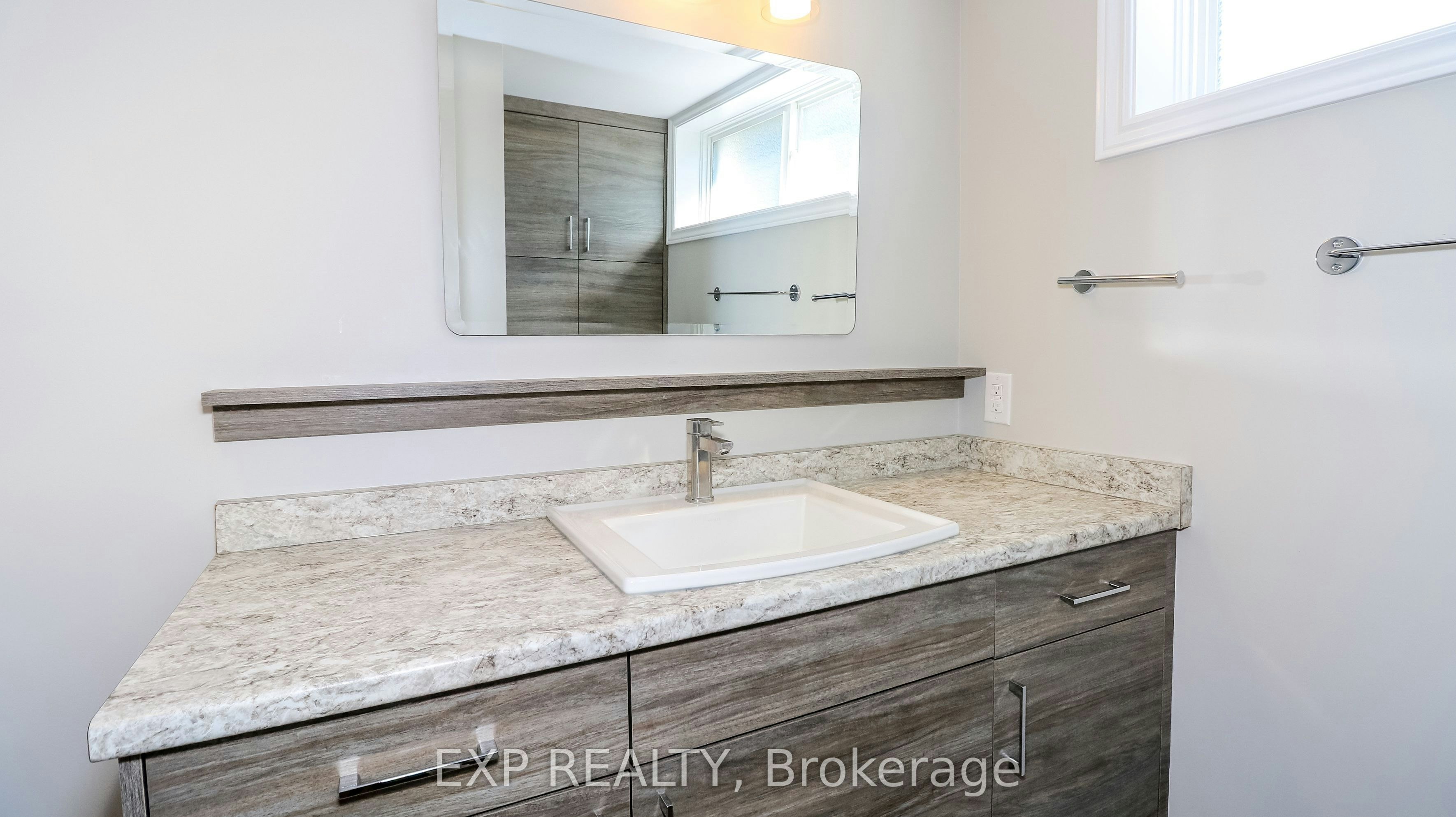 Basement-258 Napier Street, Barrie, ON, L4M 1X7 - 28