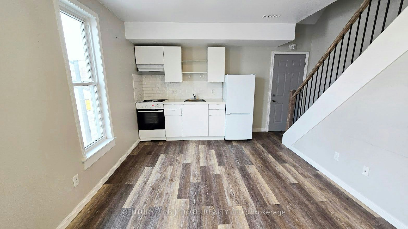 4-44 Front Street S, Orillia, ON, L3V 4S3 - 3